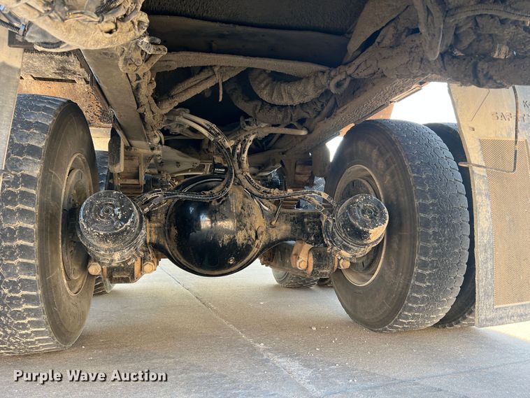 image for item MR9882 2016 Freightliner Business Class M2  digger derrick truck