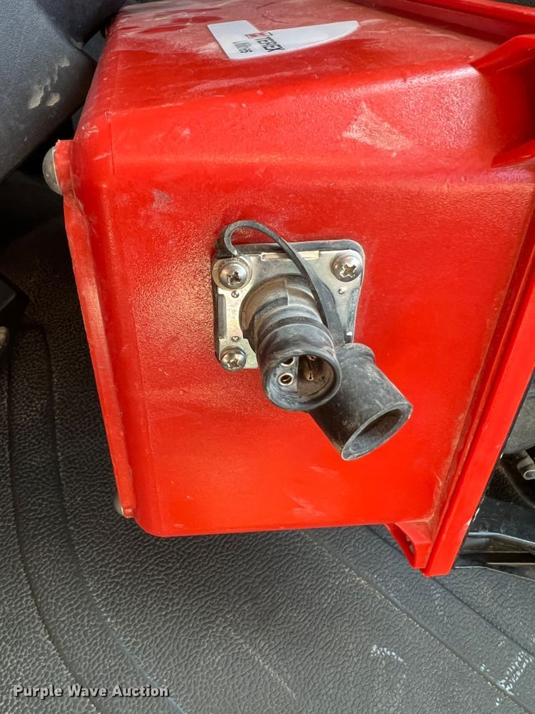 image for item MR9882 2016 Freightliner Business Class M2  digger derrick truck