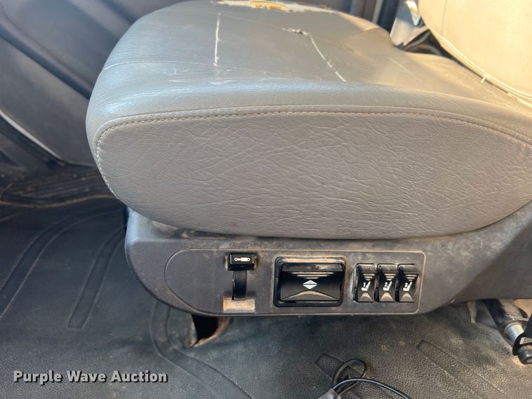 image for item MR9882 2016 Freightliner Business Class M2  digger derrick truck