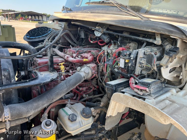 image for item MR9882 2016 Freightliner Business Class M2  digger derrick truck