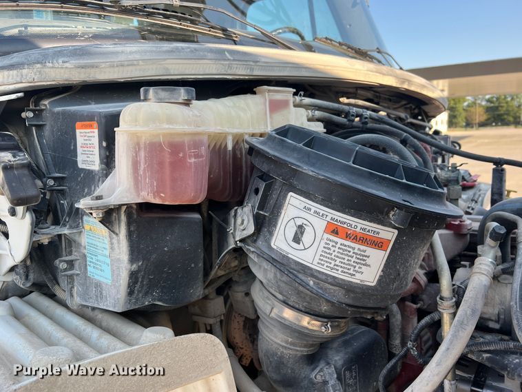 image for item MR9882 2016 Freightliner Business Class M2  digger derrick truck