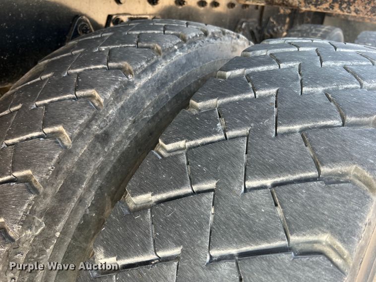 image for item MR9882 2016 Freightliner Business Class M2  digger derrick truck