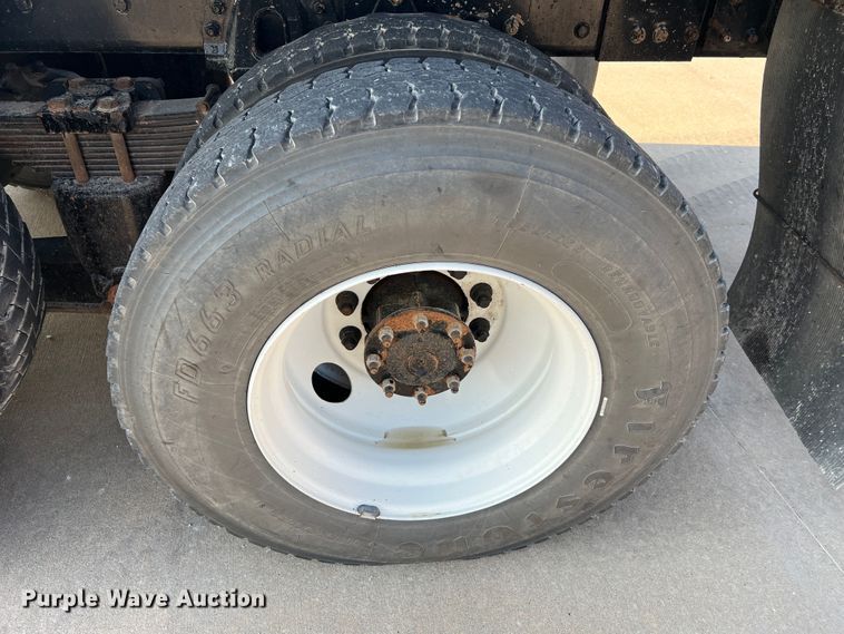 image for item MR9882 2016 Freightliner Business Class M2  digger derrick truck