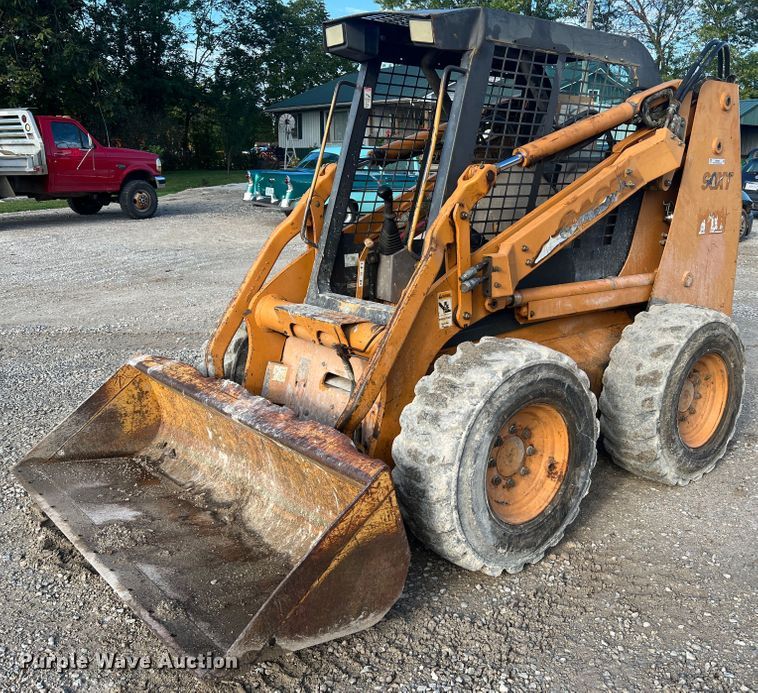image for item MR9892 2001 Case 90XT  skid steer loader
