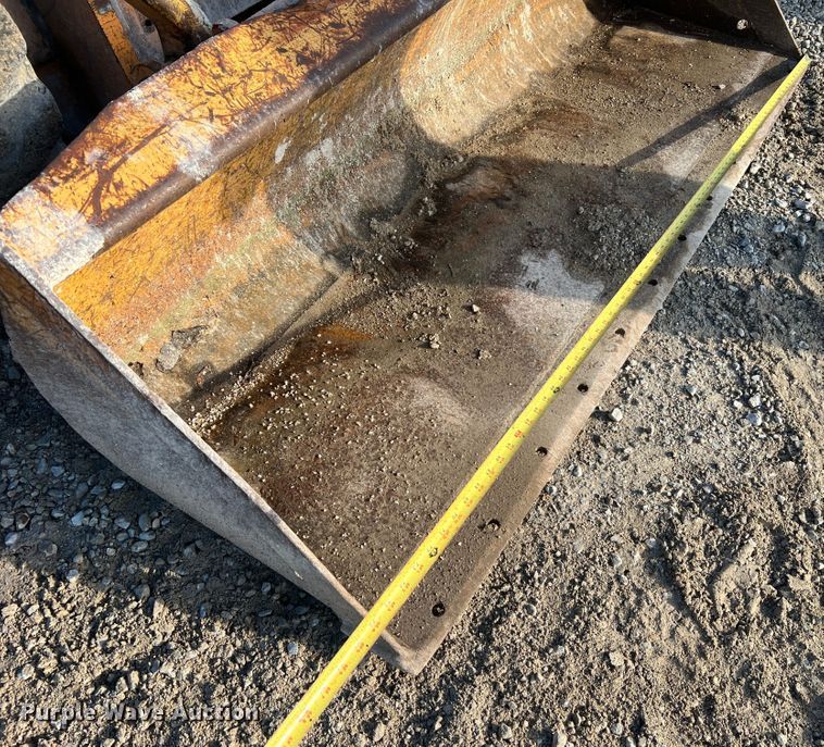 image for item MR9892 2001 Case 90XT  skid steer loader