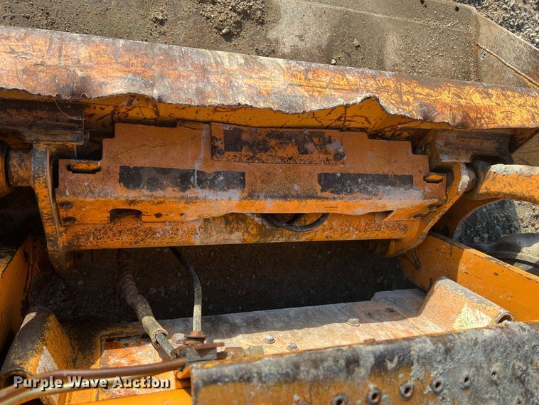 image for item MR9892 2001 Case 90XT  skid steer loader