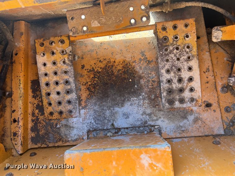 image for item MR9892 2001 Case 90XT  skid steer loader