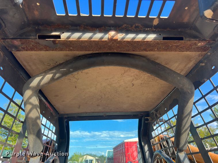 image for item MR9892 2001 Case 90XT  skid steer loader