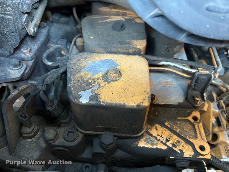 image for item MR9892 2001 Case 90XT  skid steer loader