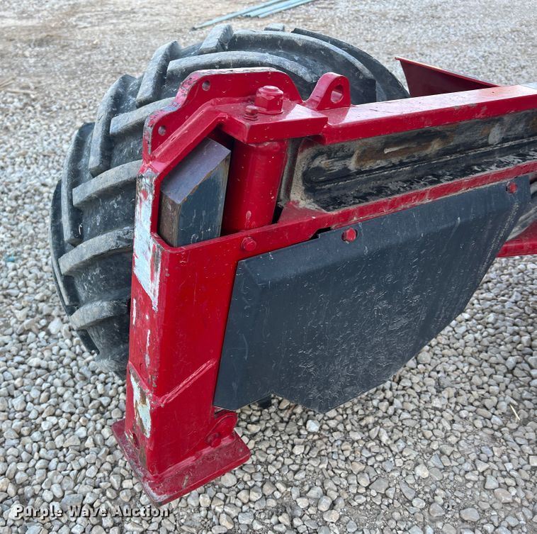 image for item MR9916 2005 Moffett M55  forklift