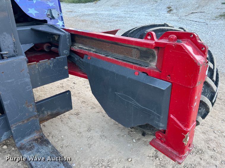 image for item MR9916 2005 Moffett M55  forklift