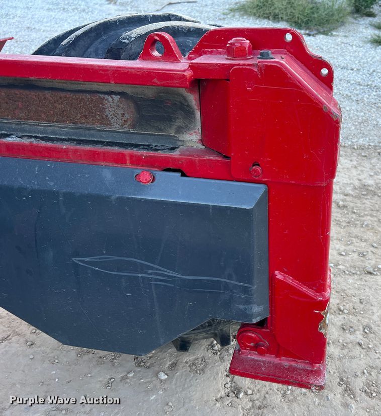 image for item MR9916 2005 Moffett M55  forklift