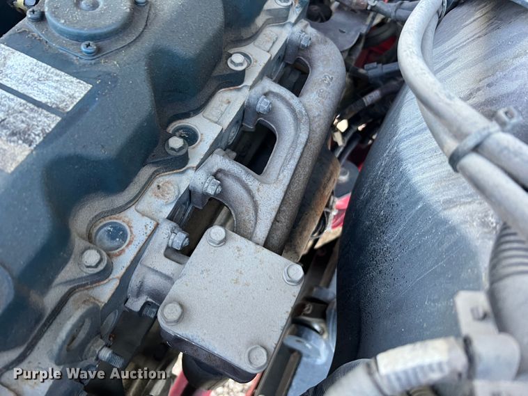 image for item MR9916 2005 Moffett M55  forklift