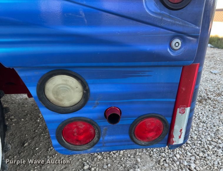 image for item MR9916 2005 Moffett M55  forklift