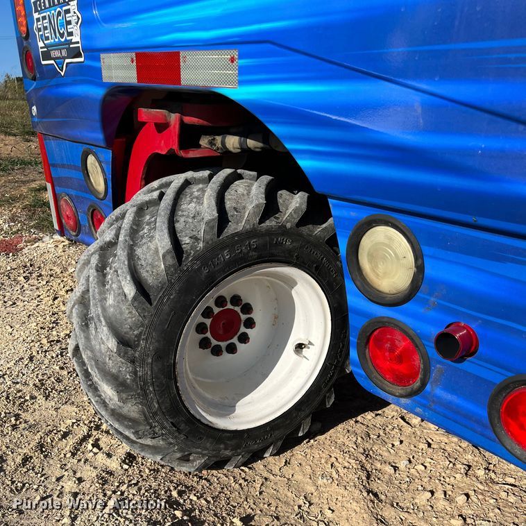 image for item MR9916 2005 Moffett M55  forklift