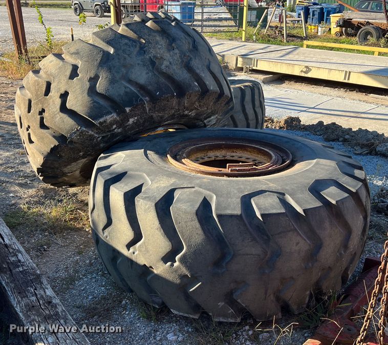 image for item MR9926 (4) tires and wheels