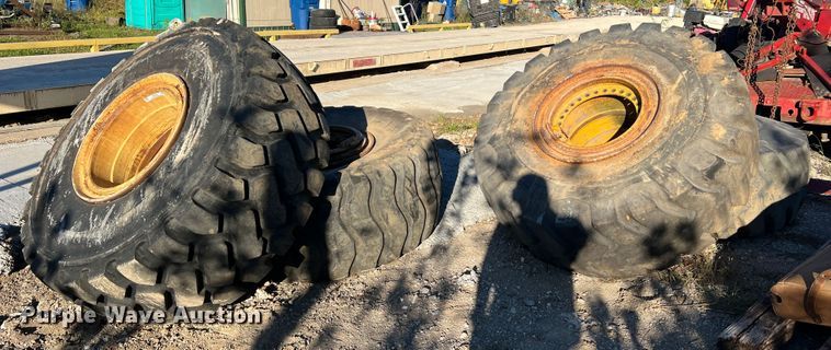 image for item MR9926 (4) tires and wheels