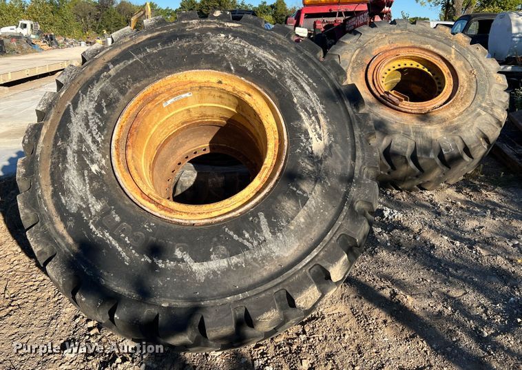 image for item MR9926 (4) tires and wheels