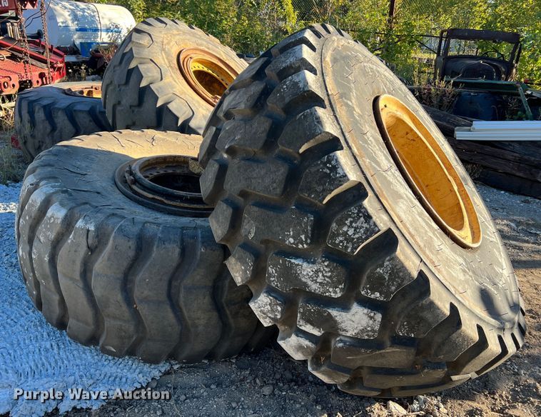 image for item MR9926 (4) tires and wheels