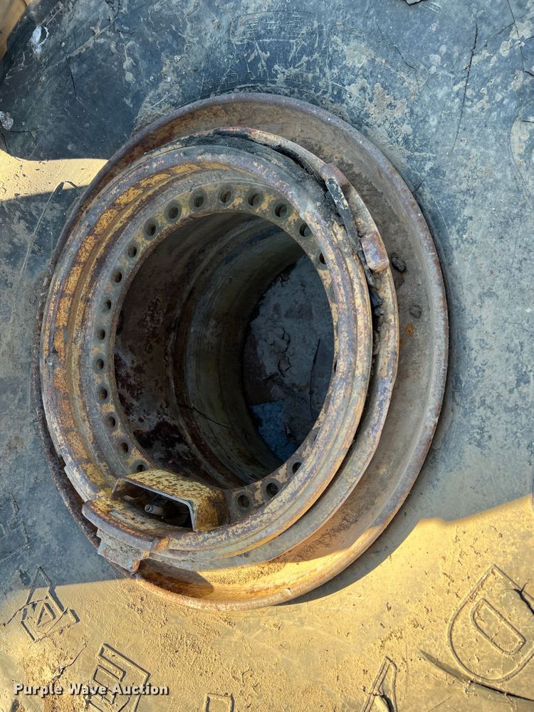 image for item MR9926 (4) tires and wheels