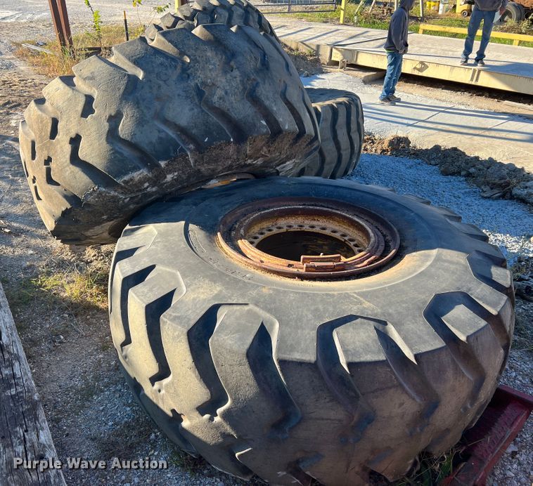 image for item MR9926 (4) tires and wheels