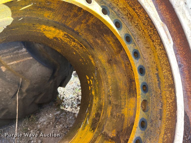 image for item MR9926 (4) tires and wheels