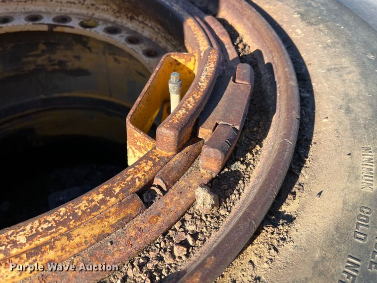 image for item MR9926 (4) tires and wheels