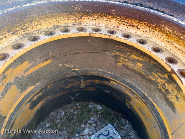 image for item MR9926 (4) tires and wheels