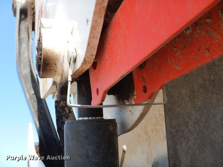 image for item MU9223 2020 Bobcat T76  tracked skid steer loader