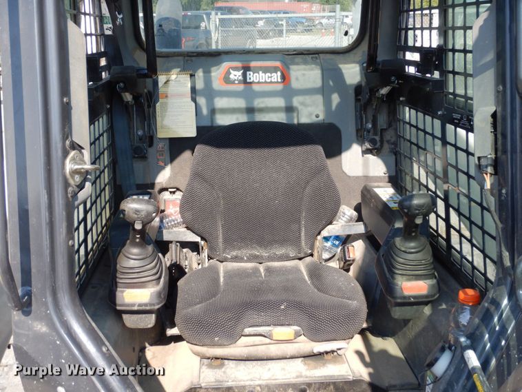 image for item MU9223 2020 Bobcat T76  tracked skid steer loader