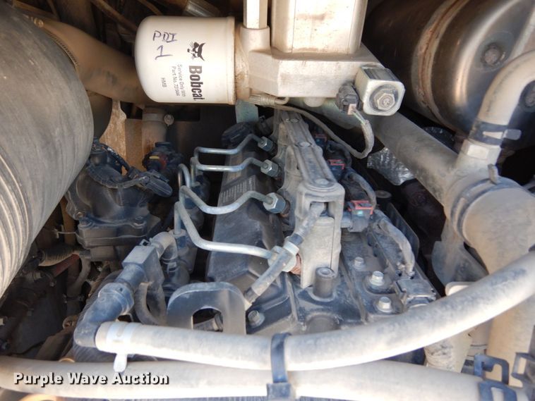 image for item MU9223 2020 Bobcat T76  tracked skid steer loader