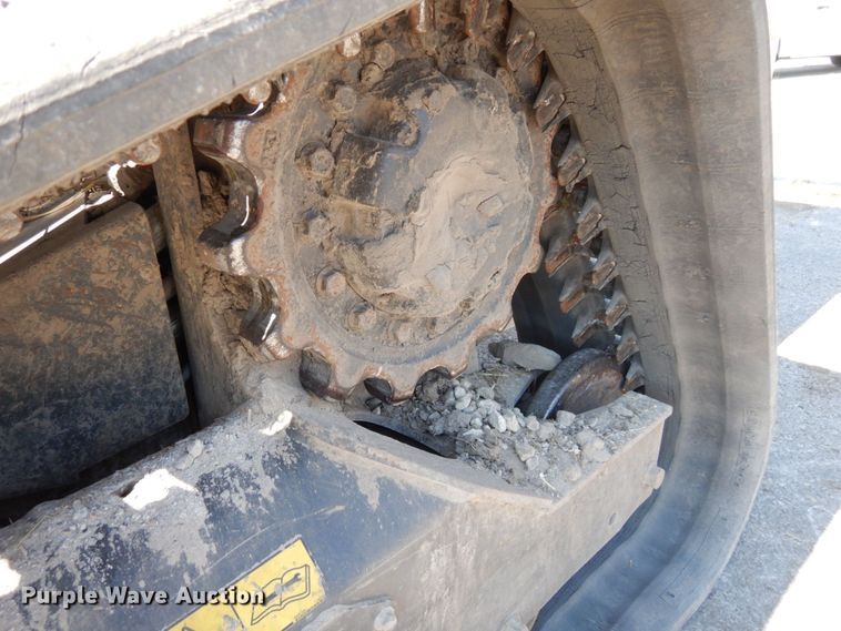 image for item MU9223 2020 Bobcat T76  tracked skid steer loader