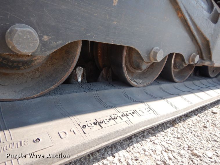 image for item MU9223 2020 Bobcat T76  tracked skid steer loader