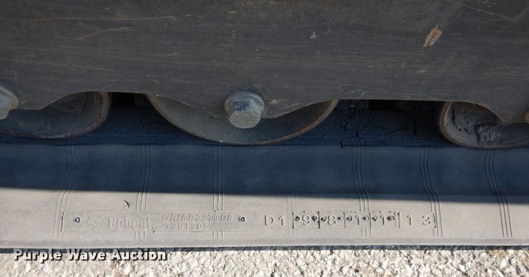 image for item MU9223 2020 Bobcat T76  tracked skid steer loader