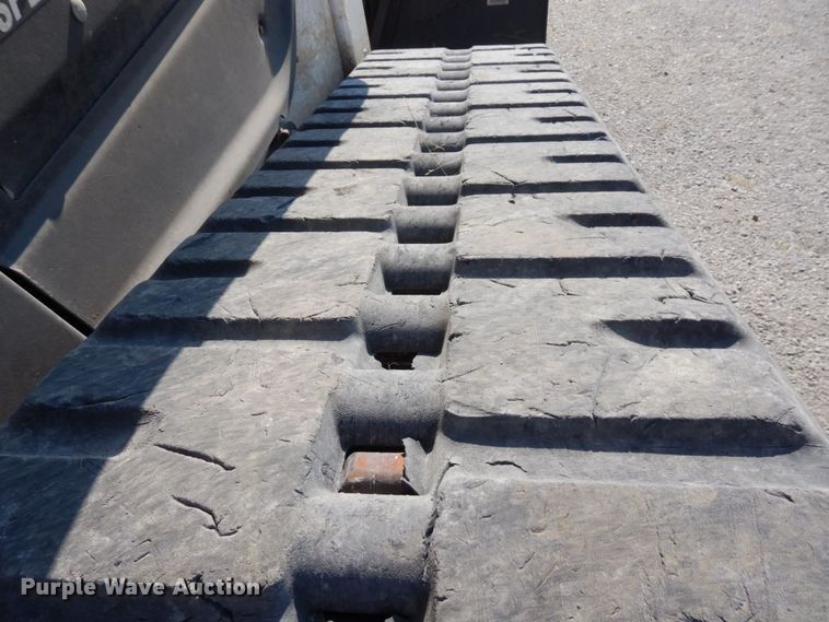 image for item MU9223 2020 Bobcat T76  tracked skid steer loader