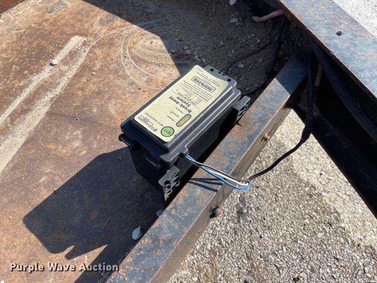 image for item MU9229 2014 Interstate  equipment trailer