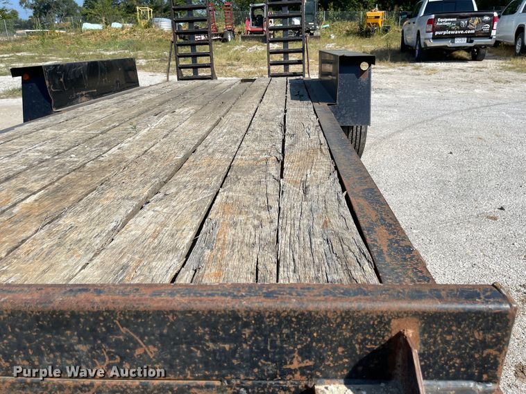 image for item MU9229 2014 Interstate  equipment trailer