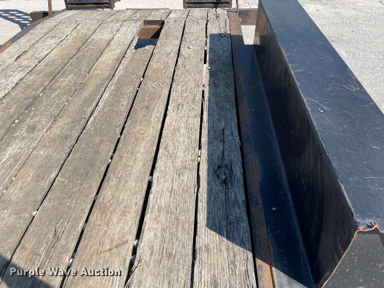 image for item MU9229 2014 Interstate  equipment trailer