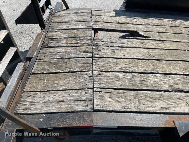 image for item MU9229 2014 Interstate  equipment trailer