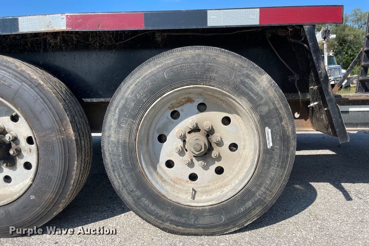 image for item MU9229 2014 Interstate  equipment trailer