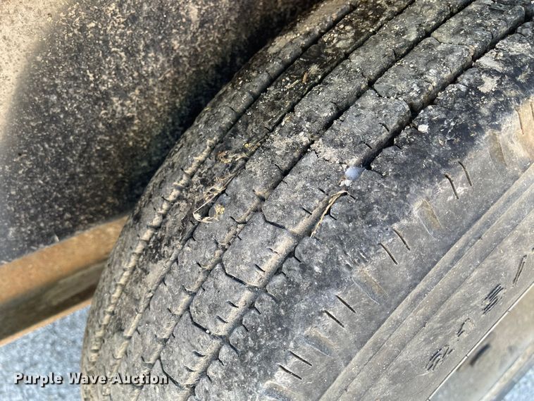 image for item MU9229 2014 Interstate  equipment trailer