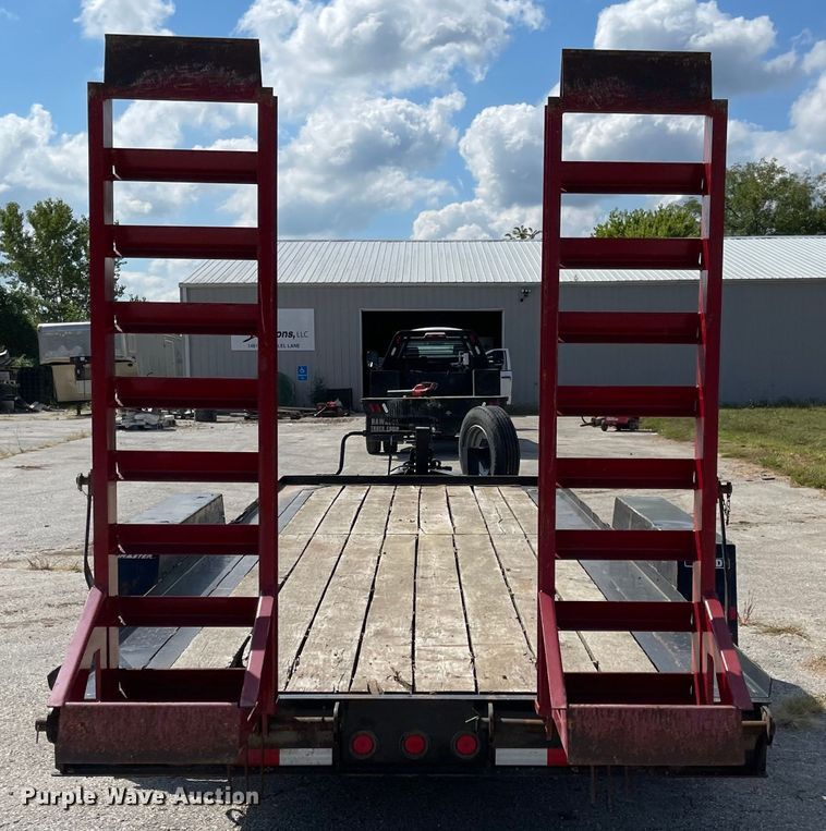 image for item MU9230 2018 Towmaster T-14D  equipment trailer