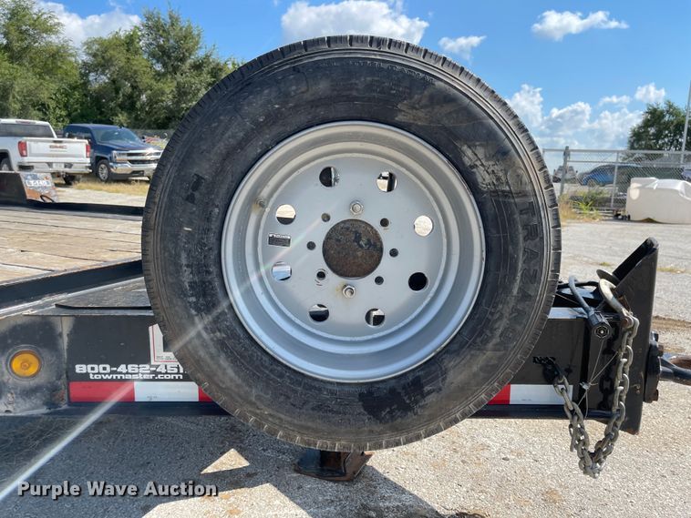 image for item MU9230 2018 Towmaster T-14D  equipment trailer