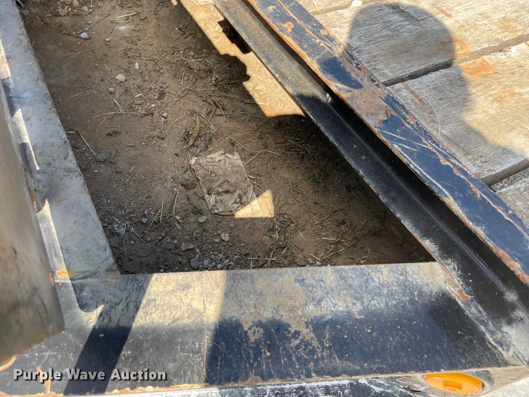 image for item MU9230 2018 Towmaster T-14D  equipment trailer