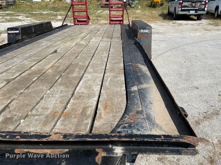 image for item MU9230 2018 Towmaster T-14D  equipment trailer