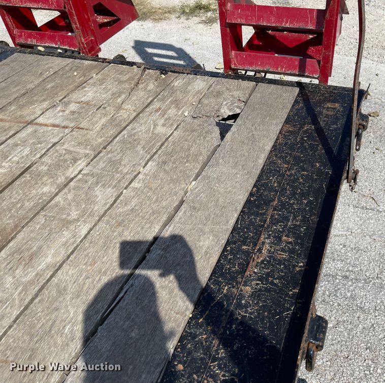 image for item MU9230 2018 Towmaster T-14D  equipment trailer