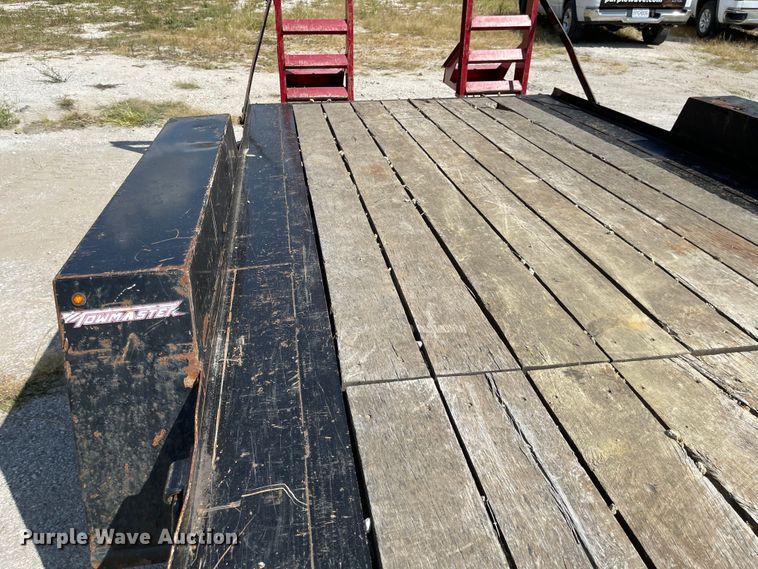 image for item MU9230 2018 Towmaster T-14D  equipment trailer