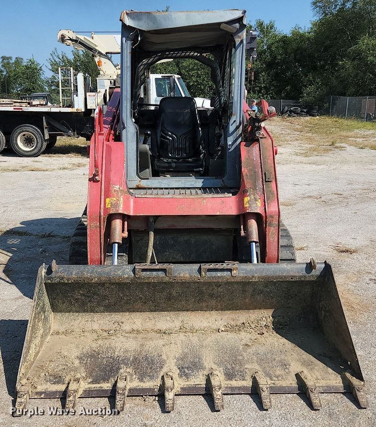 image for item MU9231 2015 Takeuchi TL10  tracked skid steer loader