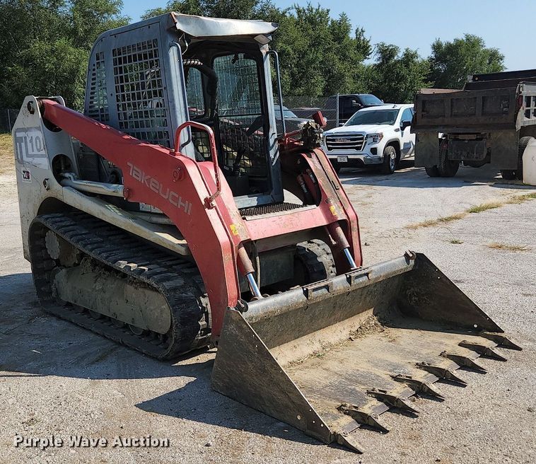 image for item MU9231 2015 Takeuchi TL10  tracked skid steer loader