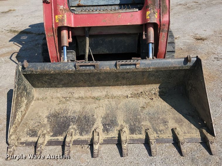 image for item MU9231 2015 Takeuchi TL10  tracked skid steer loader